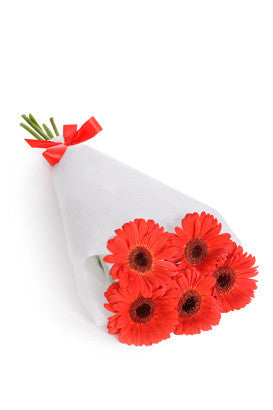 Orange gerberas bouquet for Italy delivery.